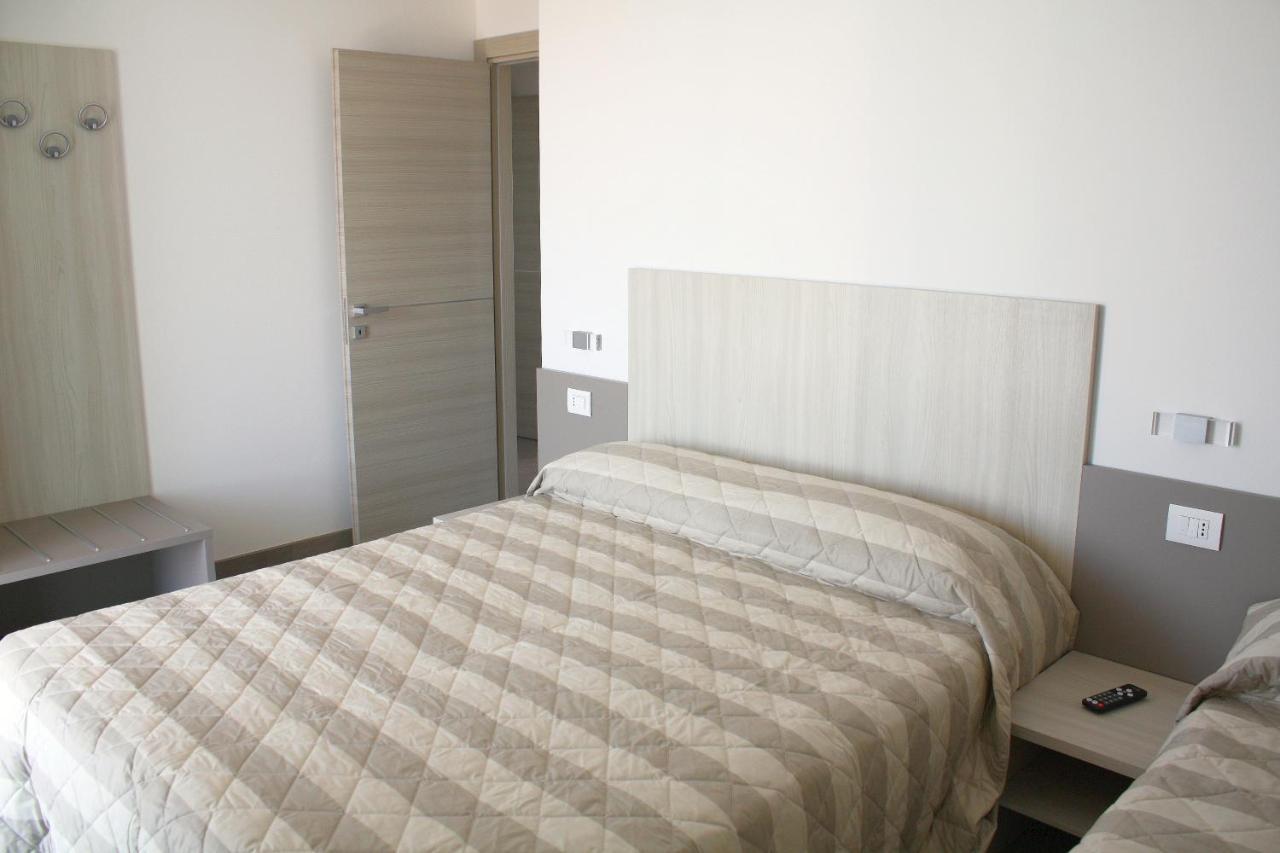 Nashira Apartments Lignano Sabbiadoro Exterior photo