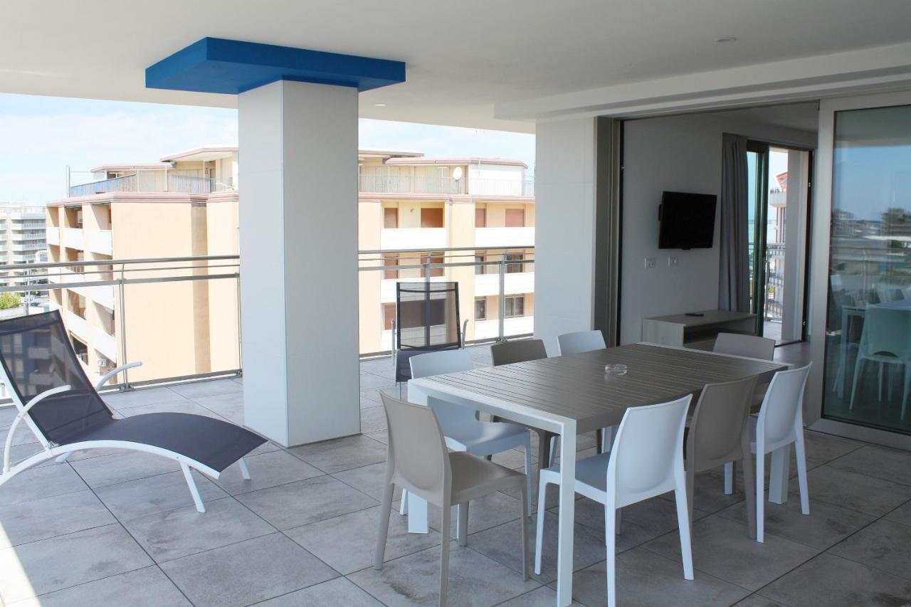 Nashira Apartments Lignano Sabbiadoro Exterior photo